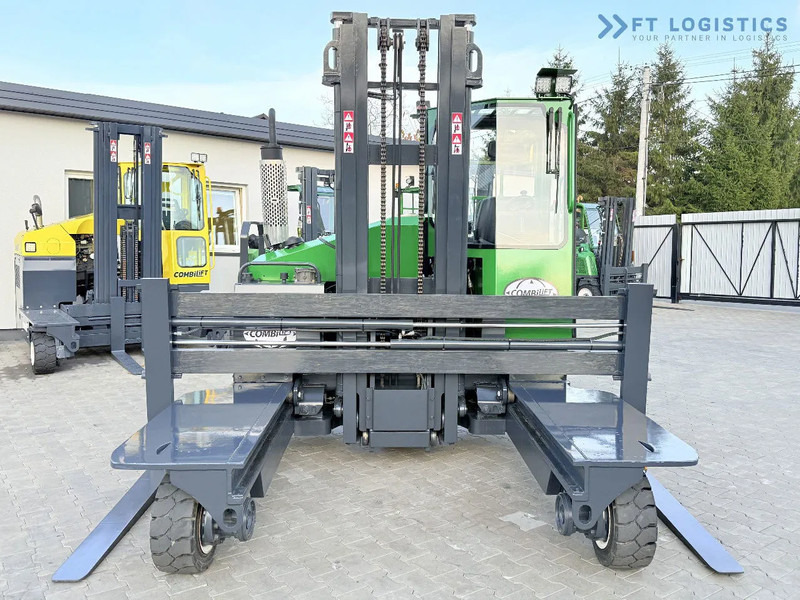 Combilift C4500 / DIESEL / DUPLEX 4000MM / WIDE FORK POSITIONER / HEATING / FULL CABIN / EXCELLENT CONDITION / A wide range of four-way an - Chariot multidirectionnel: photos 5 Combilift C4500 / DIESEL / DUPLEX 4000MM / WIDE FORK POSITIONER / HEATING / FULL CABIN / EXCELLENT CONDITION / A wide range of four-way an - Chariot multidirectionnel: photos 5