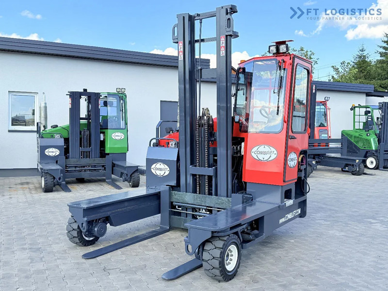 Combilift C4500 / GAS / DUPLEX - 4500MM / POSITIONER / FREE LIFT / FULL CABIN / ONLY 6178H / CONDITION - LIKE NEW! C4500 / GAS / DUPLEX - - Chariot multidirectionnel: photos 4 Combilift C4500 / GAS / DUPLEX - 4500MM / POSITIONER / FREE LIFT / FULL CABIN / ONLY 6178H / CONDITION - LIKE NEW! C4500 / GAS / DUPLEX - - Chariot multidirectionnel: photos 4