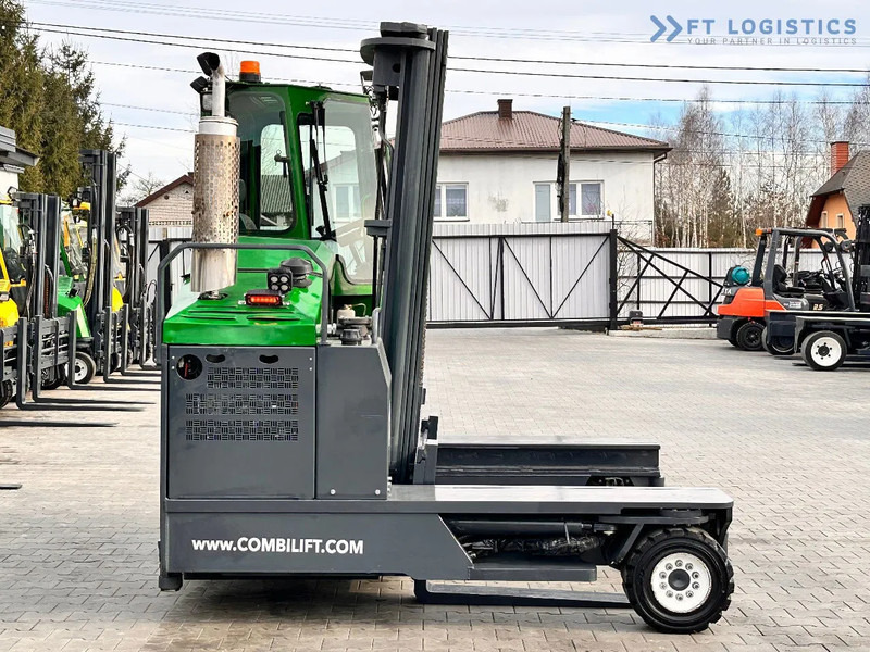 Chariot multidirectionnel Combilift C4500 / LPG / TRIPLEX / 5500MM / FREE LIFT / HYDRAULIC FORK SHIFT / Like New C4500 / LPG / TRIPLEX / 5500MM / FREE LIFT / HYDRAU: photos 9 Chariot multidirectionnel Combilift C4500 / LPG / TRIPLEX / 5500MM / FREE LIFT / HYDRAULIC FORK SHIFT / Like New C4500 / LPG / TRIPLEX / 5500MM / FREE LIFT / HYDRAU: photos 9