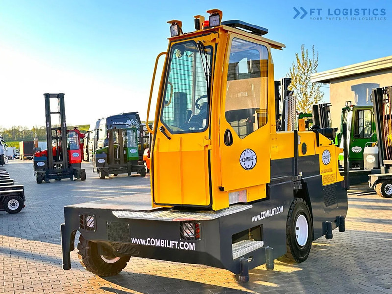 Combilift C5000SL / 5T / DUPLEX – 4000 MM / FREE LIFT / LPG / LIKE NEW!!! C5000SL / 5T / DUPLEX – 4000 MM / FREE LIFT / LPG / LIKE NEW!!! - Chariot multidirectionnel: photos 3 Combilift C5000SL / 5T / DUPLEX – 4000 MM / FREE LIFT / LPG / LIKE NEW!!! C5000SL / 5T / DUPLEX – 4000 MM / FREE LIFT / LPG / LIKE NEW!!! - Chariot multidirectionnel: photos 3