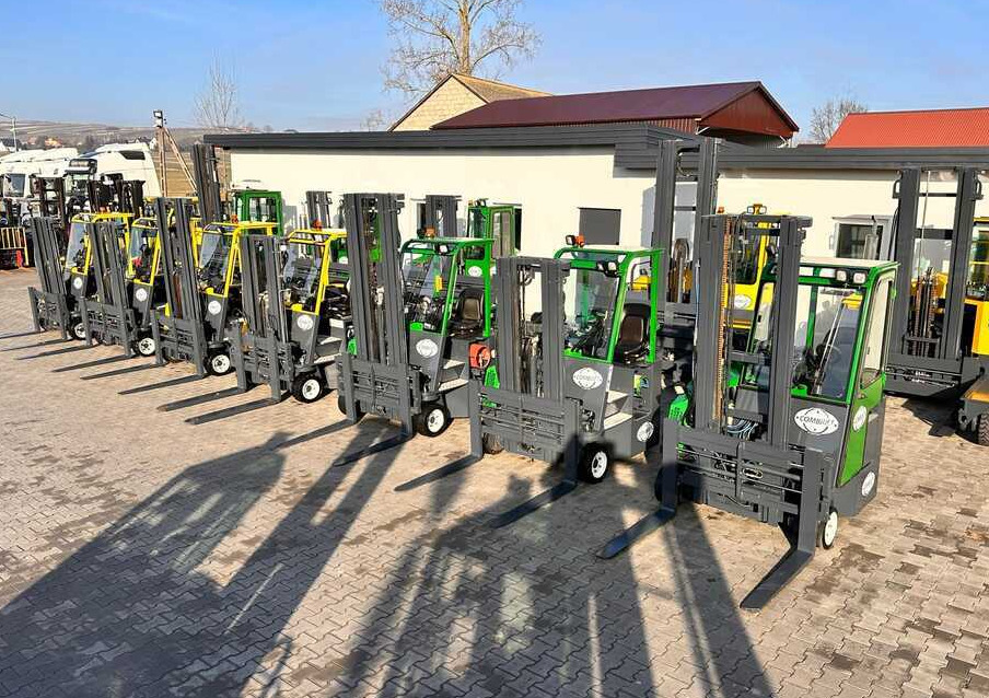 Combilift CB3000 / LPG / DUPLEX / 4000MM / FREE LIFT / NEW BAND TIRES / LIKE NEW - Chariot multidirectionnel: photos 1 Combilift CB3000 / LPG / DUPLEX / 4000MM / FREE LIFT / NEW BAND TIRES / LIKE NEW - Chariot multidirectionnel: photos 1