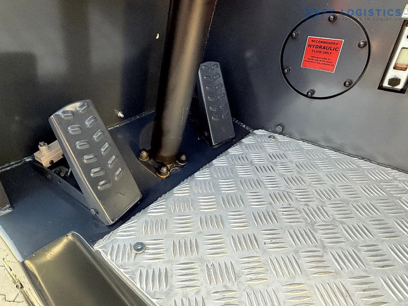 Chariot multidirectionnel Combilift CB4000 / GAS / TRIPLEX 5200MM / FREE LIFT / FORK POSITIONER / SIDE SHIFT / EXCELLENT CONDITION / Wide range of four-way and side: photos 11