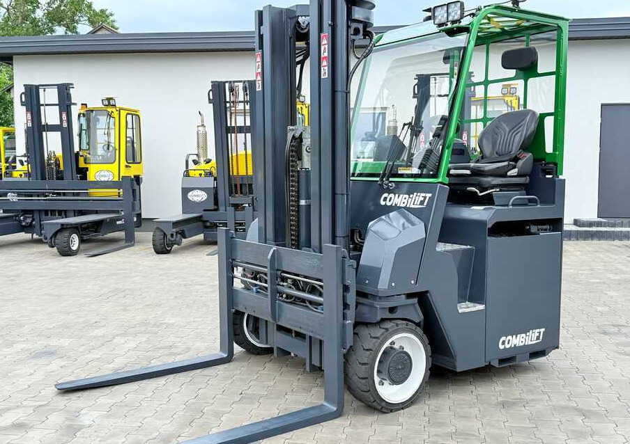 Combilift CBE4000 / TRIPLEX / 5200 / FREE-LIFT - Chariot multidirectionnel: photos 1 Combilift CBE4000 / TRIPLEX / 5200 / FREE-LIFT - Chariot multidirectionnel: photos 1