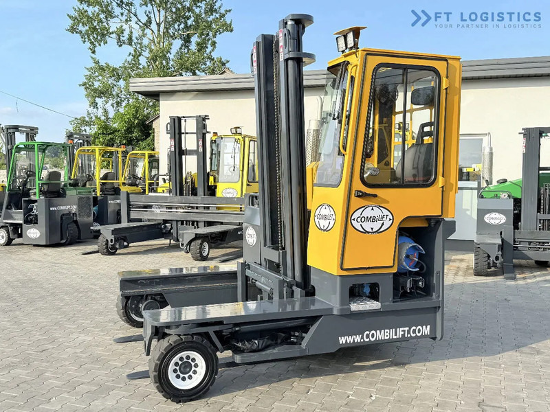 Combilift Combilift FOUR-WAY MULTIDIRECTIONAL FORKLIFT C4000 / GAS / DUPLEX 4500MM / ONLY 6604 HOURS / SIDE SHIFT / FULL CABIN / PERFECT C - Chariot multidirectionnel: photos 3 Combilift Combilift FOUR-WAY MULTIDIRECTIONAL FORKLIFT C4000 / GAS / DUPLEX 4500MM / ONLY 6604 HOURS / SIDE SHIFT / FULL CABIN / PERFECT C - Chariot multidirectionnel: photos 3