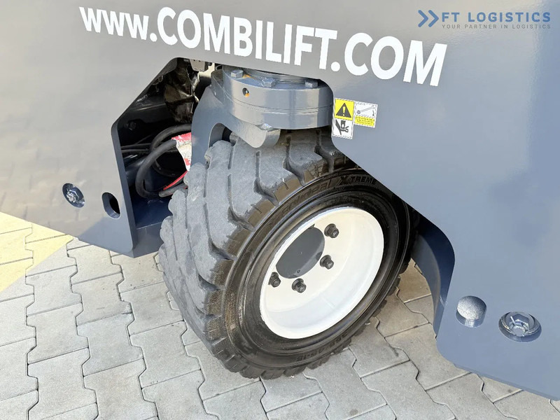 Chariot multidirectionnel Combilift Combilift FOUR-WAY MULTIDIRECTIONAL FORKLIFT C4000 / GAS / DUPLEX 4500MM / ONLY 6604 HOURS / SIDE SHIFT / FULL CABIN / PERFECT C: photos 10 Chariot multidirectionnel Combilift Combilift FOUR-WAY MULTIDIRECTIONAL FORKLIFT C4000 / GAS / DUPLEX 4500MM / ONLY 6604 HOURS / SIDE SHIFT / FULL CABIN / PERFECT C: photos 10