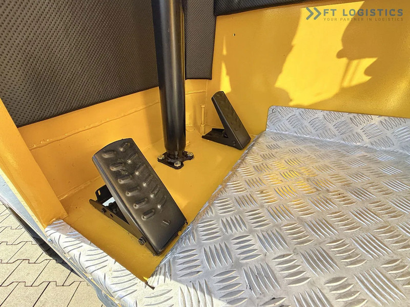 Chariot multidirectionnel Combilift FOUR-WAY MULTIDIRECTIONAL FORKLIFT C5000 / GAS / TRIPLEX 6000MM / ONLY 4263 HOURS / FORK POSITIONER / EXCELLENT CONDITION / Wide: photos 12 Chariot multidirectionnel Combilift FOUR-WAY MULTIDIRECTIONAL FORKLIFT C5000 / GAS / TRIPLEX 6000MM / ONLY 4263 HOURS / FORK POSITIONER / EXCELLENT CONDITION / Wide: photos 12