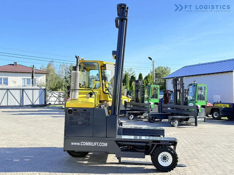 Chariot multidirectionnel Combilift FOUR-WAY MULTIDIRECTIONAL FORKLIFT C5000 / GAS / TRIPLEX 6000MM / ONLY 4263 HOURS / FORK POSITIONER / EXCELLENT CONDITION / Wide: photos 6 Chariot multidirectionnel Combilift FOUR-WAY MULTIDIRECTIONAL FORKLIFT C5000 / GAS / TRIPLEX 6000MM / ONLY 4263 HOURS / FORK POSITIONER / EXCELLENT CONDITION / Wide: photos 6