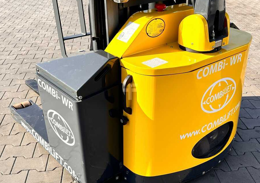 Combilift WR-4 / DUPLEX / 4.5M / 2017 / ONLY 30 HOURS / LIKE NEW / 1500KG - Gerbeur: photos 5 Combilift WR-4 / DUPLEX / 4.5M / 2017 / ONLY 30 HOURS / LIKE NEW / 1500KG - Gerbeur: photos 5