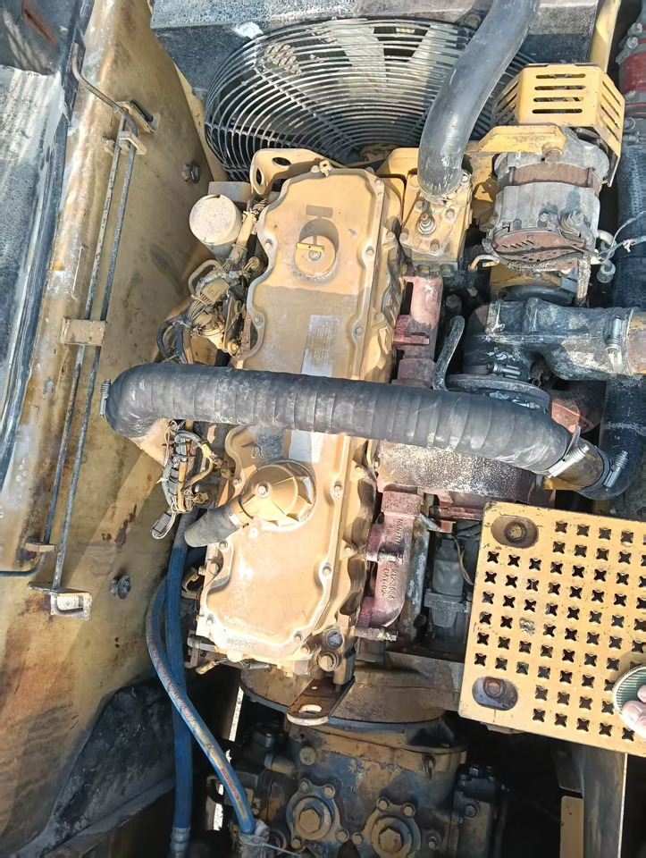 CATERPILLAR 3126 - Moteur pour Chargeuse sur pneus: photos 2 CATERPILLAR 3126 - Moteur pour Chargeuse sur pneus: photos 2