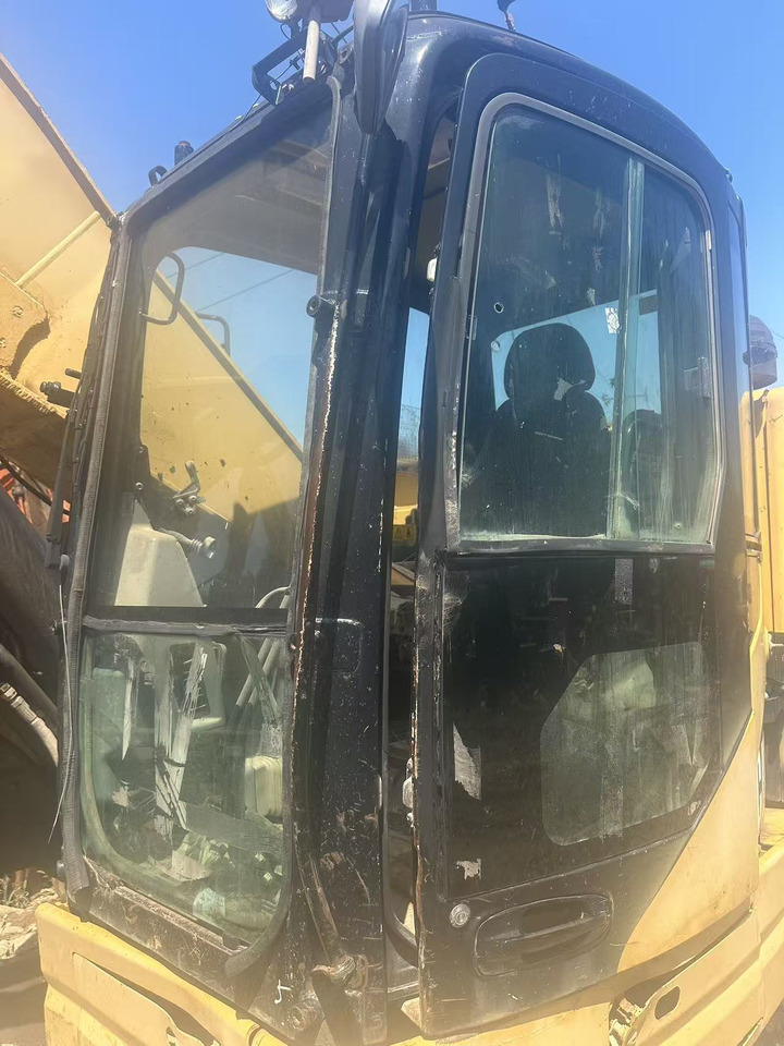 CATERPILLAR 314C - Cabine pour Pelle: photos 5 CATERPILLAR 314C - Cabine pour Pelle: photos 5