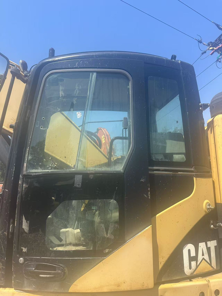 CATERPILLAR 314C - Cabine pour Pelle: photos 3 CATERPILLAR 314C - Cabine pour Pelle: photos 3