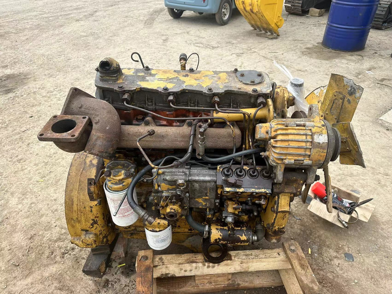 CATERPILLAR 3204 - Moteur pour Pelle: photos 1 CATERPILLAR 3204 - Moteur pour Pelle: photos 1