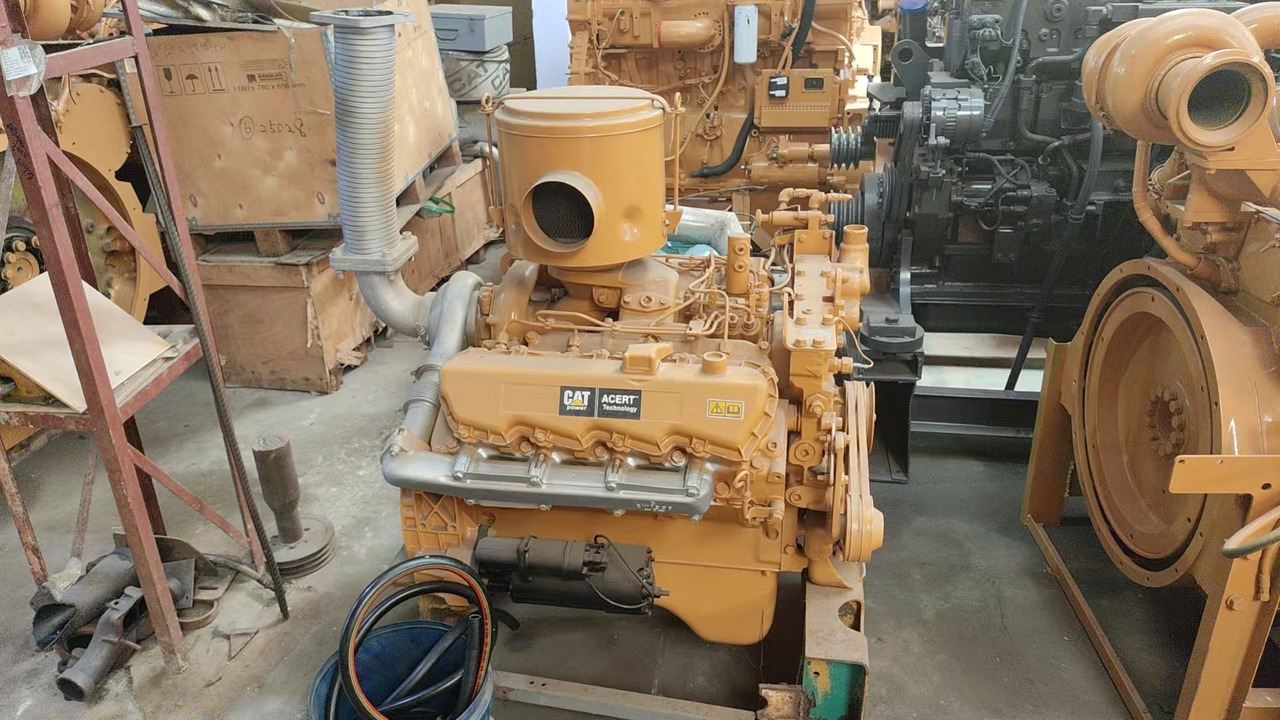 CATERPILLAR 3208 - Moteur pour Pelle: photos 4 CATERPILLAR 3208 - Moteur pour Pelle: photos 4