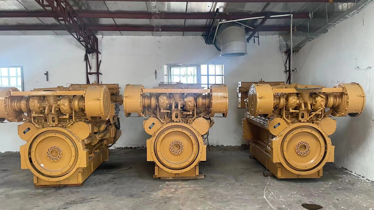 CATERPILLAR 3512 - Moteur pour Grue mobile: photos 4 CATERPILLAR 3512 - Moteur pour Grue mobile: photos 4