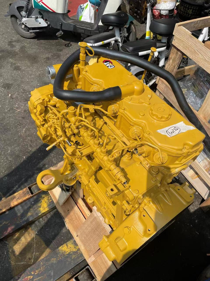 CATERPILLAR C4.4 - Moteur pour Pelle: photos 1 CATERPILLAR C4.4 - Moteur pour Pelle: photos 1