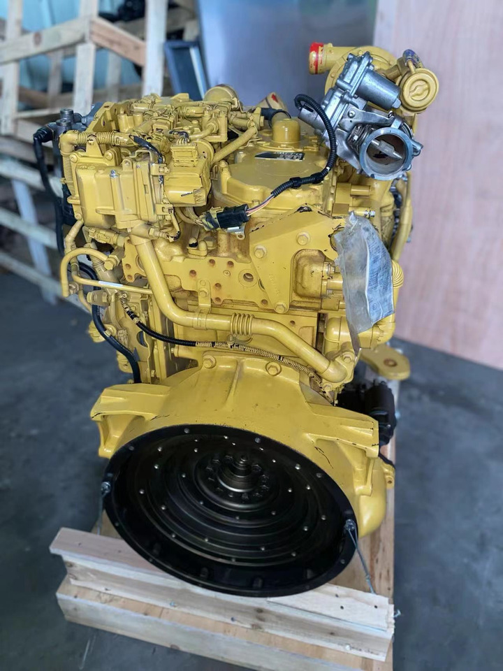 CATERPILLAR C4.4 - Moteur pour Pelle: photos 5 CATERPILLAR C4.4 - Moteur pour Pelle: photos 5