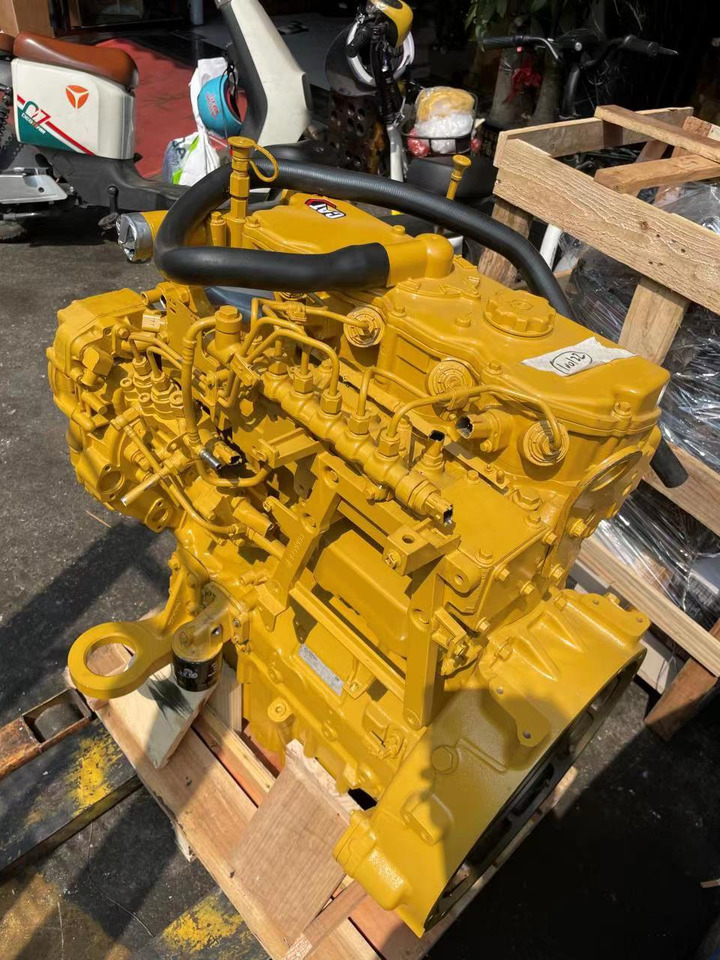 CATERPILLAR C4.4 - Moteur pour Pelle: photos 2 CATERPILLAR C4.4 - Moteur pour Pelle: photos 2