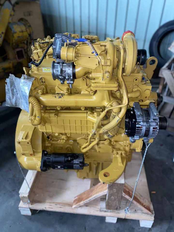 CATERPILLAR C4.4 - Moteur pour Pelle: photos 3 CATERPILLAR C4.4 - Moteur pour Pelle: photos 3