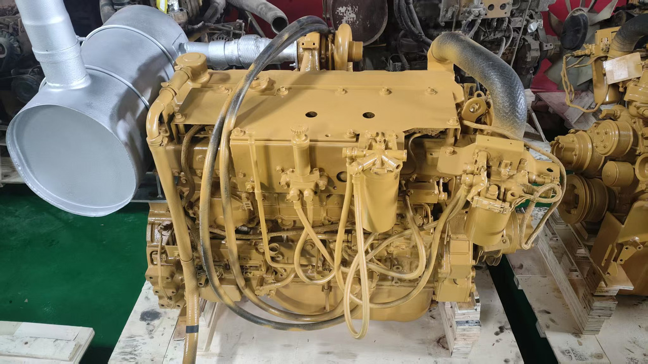 CATERPILLAR C6.4 - Moteur pour Pelle: photos 1 CATERPILLAR C6.4 - Moteur pour Pelle: photos 1