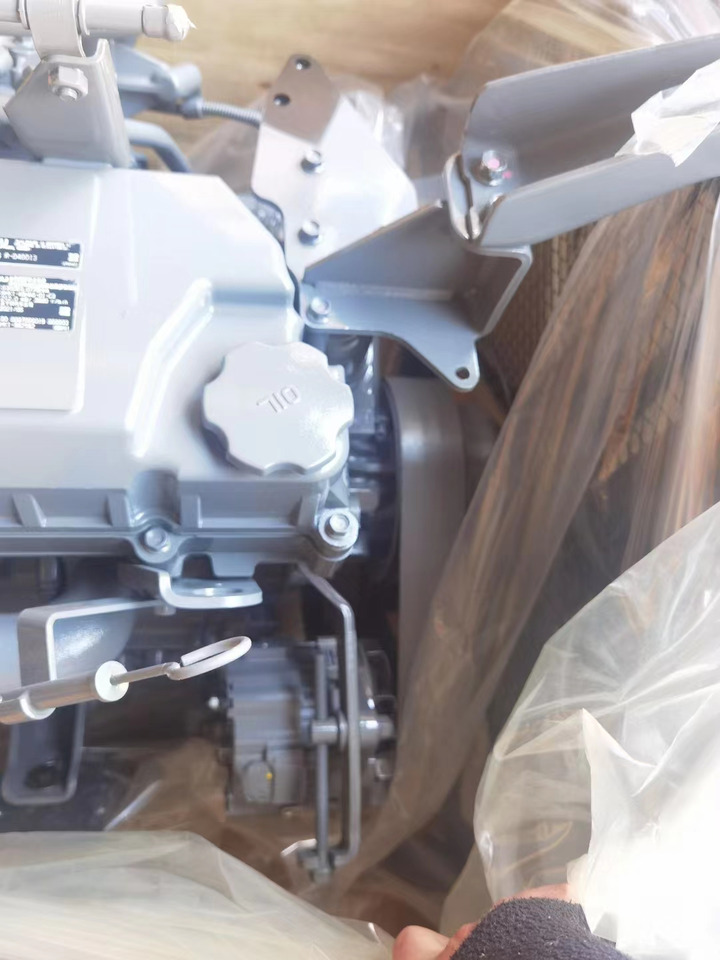 ISUZU 4HK1 - Moteur et pièces pour Accessoire: photos 2 ISUZU 4HK1 - Moteur et pièces pour Accessoire: photos 2