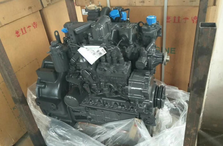 ISUZU 4JG1 - Moteur pour Pelle: photos 1 ISUZU 4JG1 - Moteur pour Pelle: photos 1