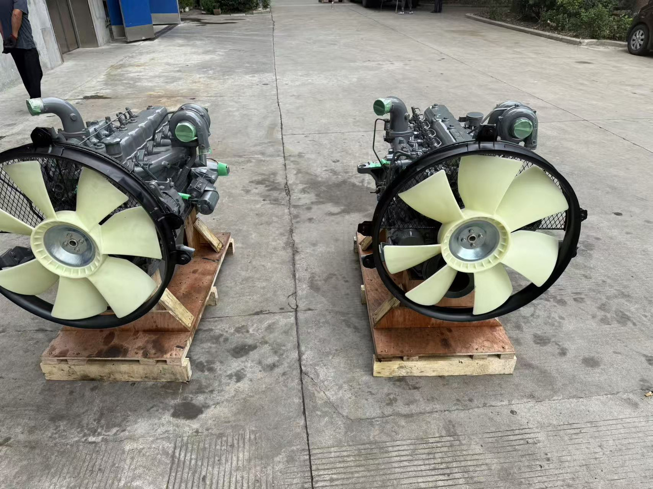 ISUZU 6BG1 - Moteur pour Pelle: photos 5 ISUZU 6BG1 - Moteur pour Pelle: photos 5