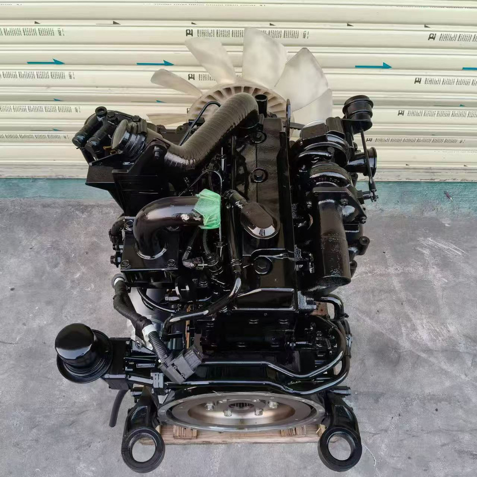 KOMATSU 4D95LE-5 - Moteur pour Pelle: photos 1 KOMATSU 4D95LE-5 - Moteur pour Pelle: photos 1