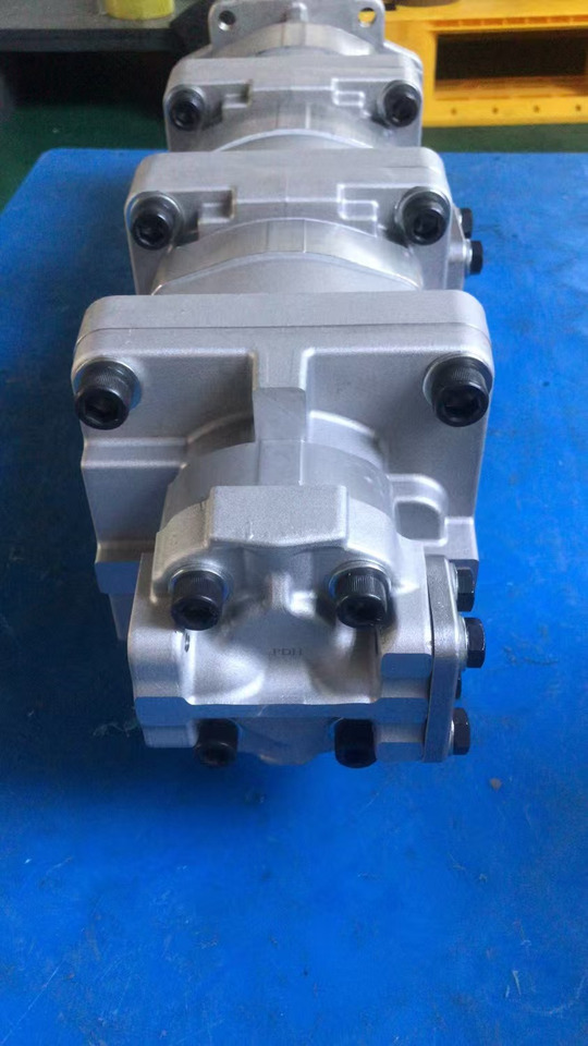 KOMATSU 705-56-34180 - Pompe hydraulique pour Pelle: photos 1 KOMATSU 705-56-34180 - Pompe hydraulique pour Pelle: photos 1
