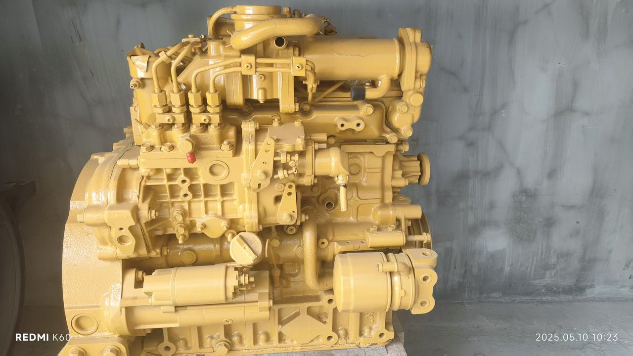 KUBOTA V2607 - Moteur pour Mini pelle: photos 1 KUBOTA V2607 - Moteur pour Mini pelle: photos 1