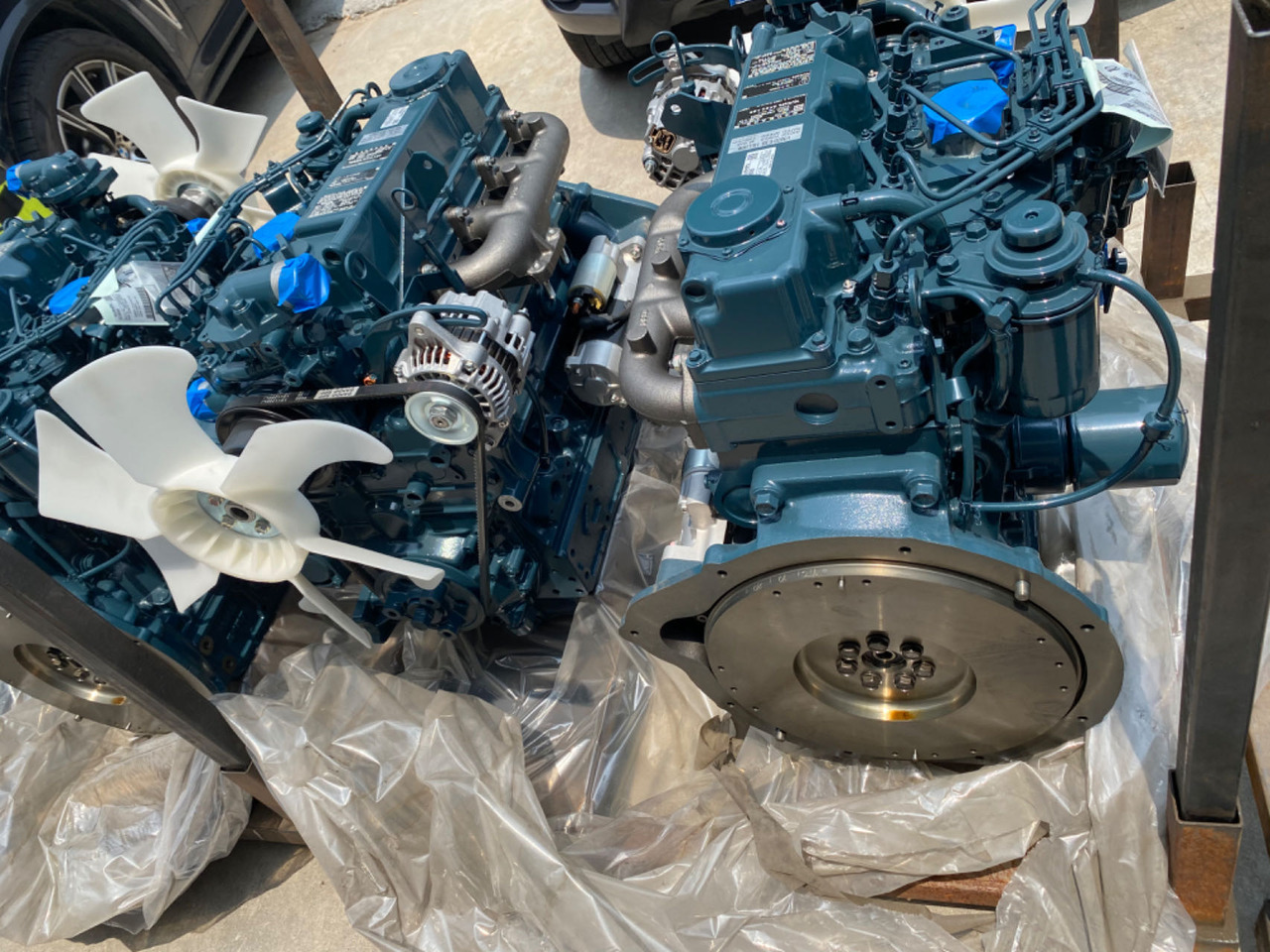 KUBOTA V3600 - Moteur pour Pelle: photos 1 KUBOTA V3600 - Moteur pour Pelle: photos 1