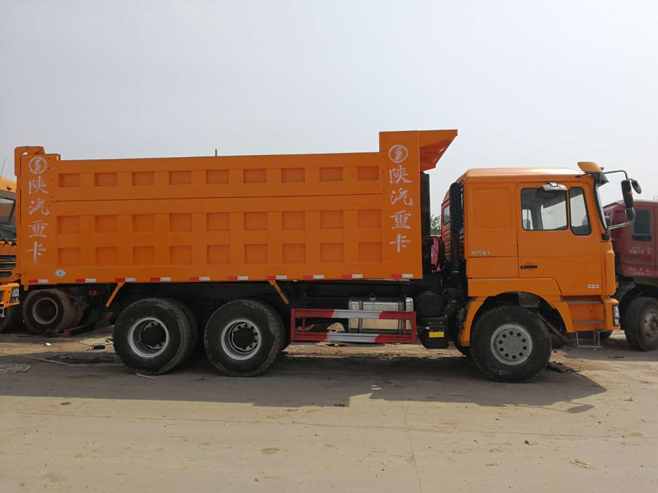 Shacman Shacman 380 6*4 dump truck - Camion benne: photos 2 Shacman Shacman 380 6*4 dump truck - Camion benne: photos 2