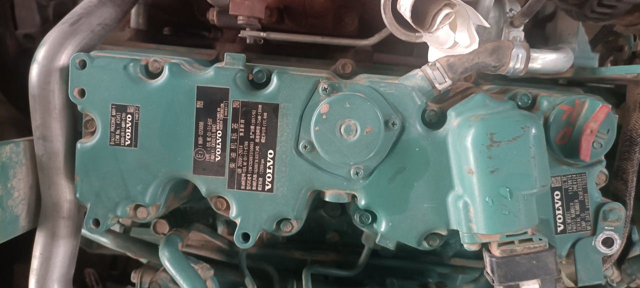 VOLVO D3.8E - Moteur pour Pelle: photos 2 VOLVO D3.8E - Moteur pour Pelle: photos 2