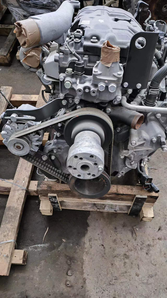 YANMAR 4M50 - Moteur pour Pelle: photos 3 YANMAR 4M50 - Moteur pour Pelle: photos 3