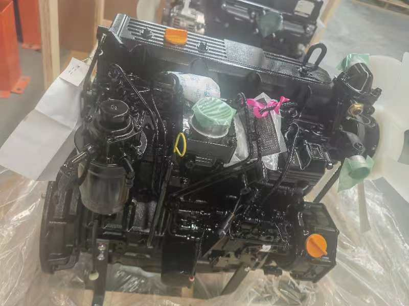 YANMAR 4TNE94 - Moteur pour Chariot élévateur: photos 2 YANMAR 4TNE94 - Moteur pour Chariot élévateur: photos 2
