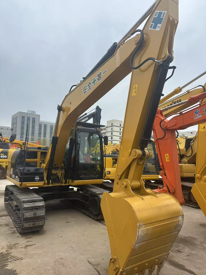 CATERPILLAR 312D2 - Pelle sur chenille: photos 1 CATERPILLAR 312D2 - Pelle sur chenille: photos 1