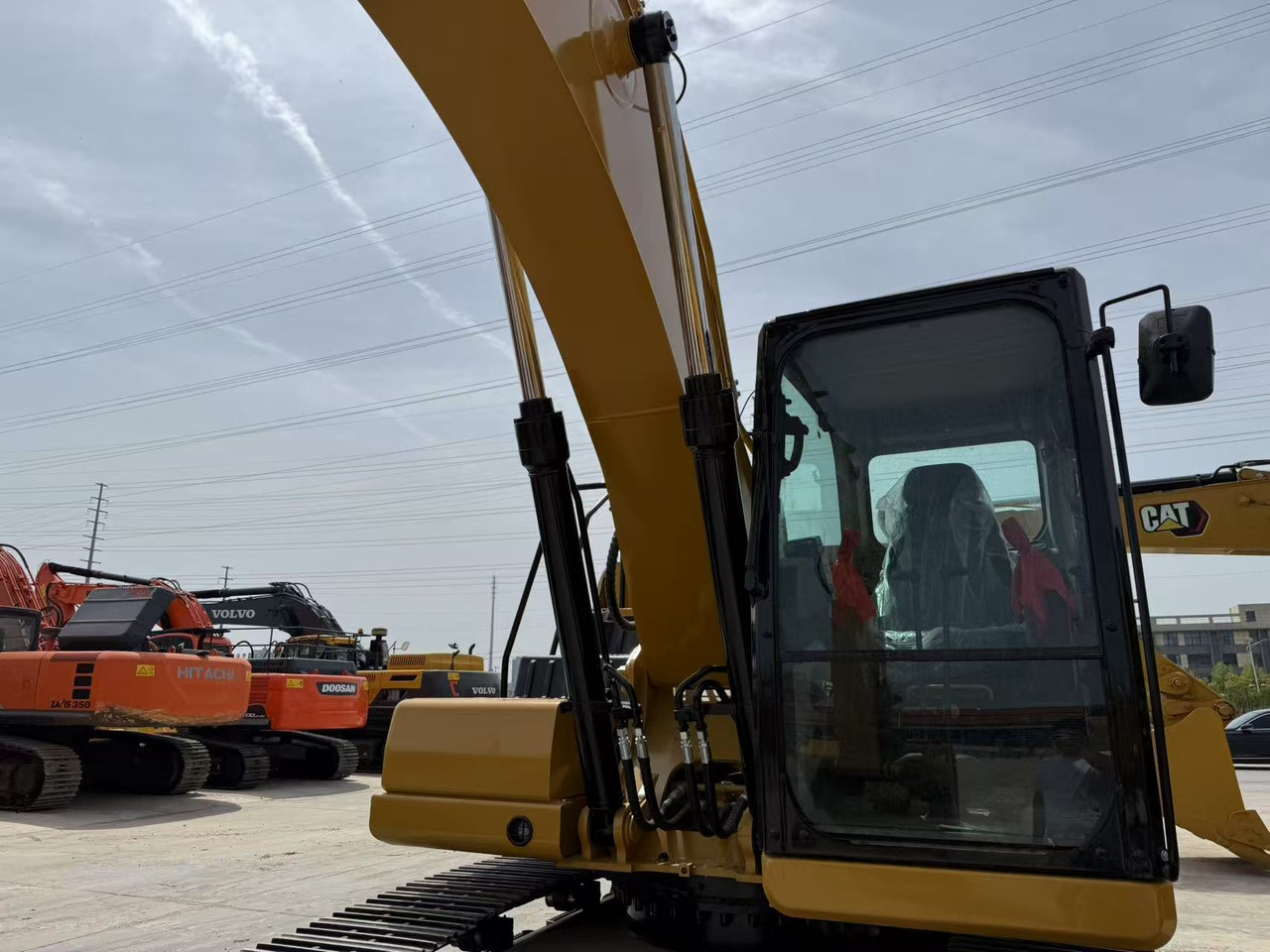 CATERPILLAR 320GC - Pelle sur chenille: photos 2 CATERPILLAR 320GC - Pelle sur chenille: photos 2