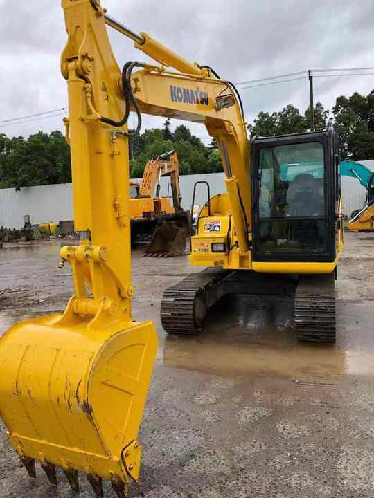 Cheap Used Komatsu PC70-8 Crawler Excavator with High Efficiency Used Heavy Machinery Komatsu PC70-8 Digger Cheap for Sale - Pelle sur chenille: photos 3 Cheap Used Komatsu PC70-8 Crawler Excavator with High Efficiency Used Heavy Machinery Komatsu PC70-8 Digger Cheap for Sale - Pelle sur chenille: photos 3