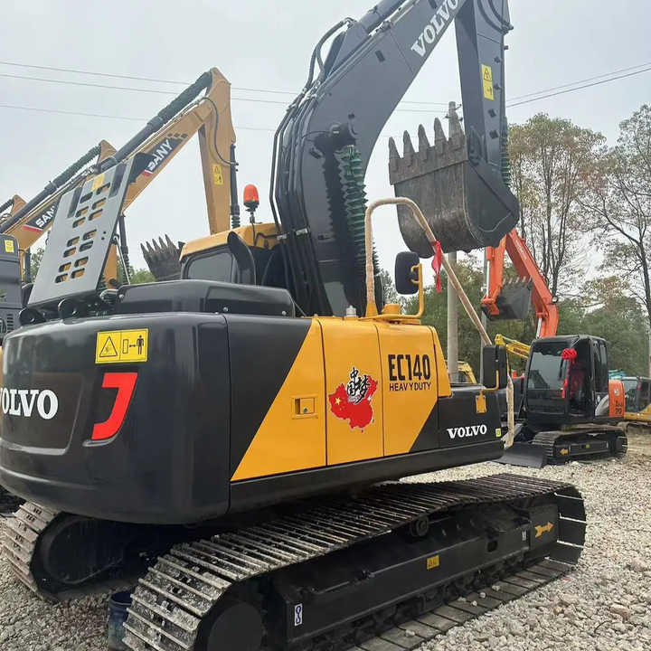 China Brand Used VOLVO EC140 Mini Excavator 6ton Crawler Earth Digger Machine for Sale - Pelle sur chenille: photos 1 China Brand Used VOLVO EC140 Mini Excavator 6ton Crawler Earth Digger Machine for Sale - Pelle sur chenille: photos 1