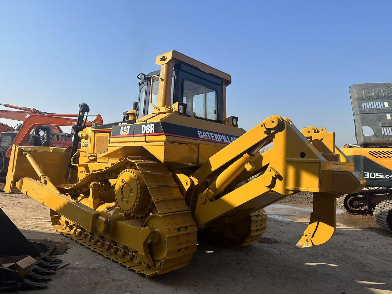 CATERPILLAR Used Bulldozer D8R Hotsale D6R D7G - Engins de chantier: photos 2 CATERPILLAR Used Bulldozer D8R Hotsale D6R D7G - Engins de chantier: photos 2
