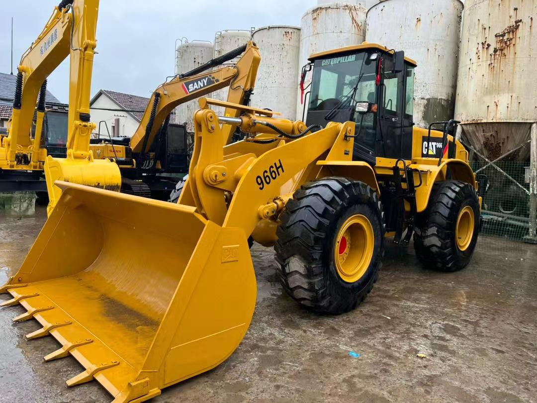 WHEEL LOADER Original Used CAT 966H Wheel Loader with High Performance on Sale Cat 966H Heavy Machinery Loader with Low Price - Engins de chantier: photos 1 WHEEL LOADER Original Used CAT 966H Wheel Loader with High Performance on Sale Cat 966H Heavy Machinery Loader with Low Price - Engins de chantier: photos 1