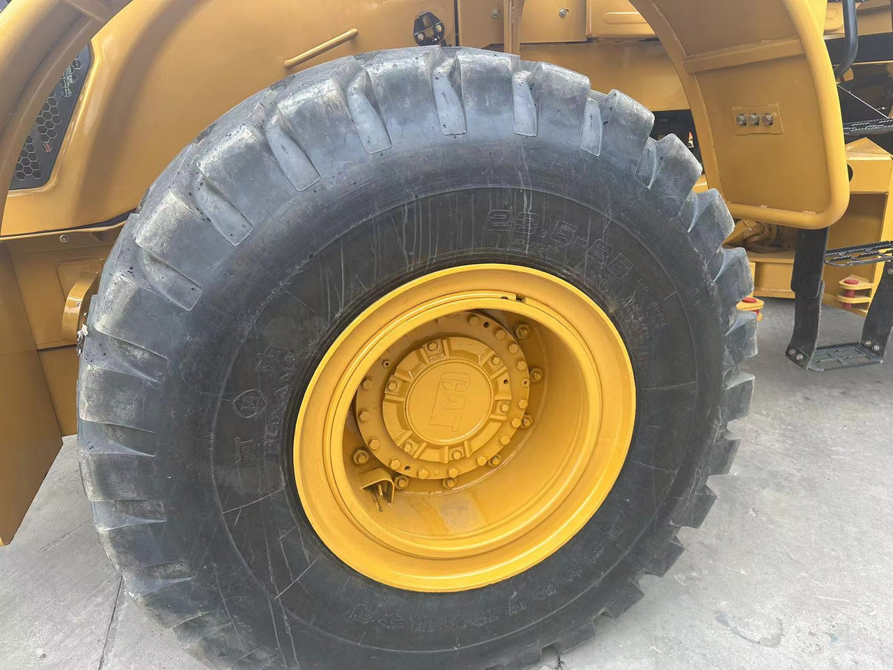 WHEEL LOADER Used Caterpillar 966h Loader for Sale Lots of Heavy Equipment in Stock Wight 5tons Wheel Loader - Engins de chantier: photos 4 WHEEL LOADER Used Caterpillar 966h Loader for Sale Lots of Heavy Equipment in Stock Wight 5tons Wheel Loader - Engins de chantier: photos 4
