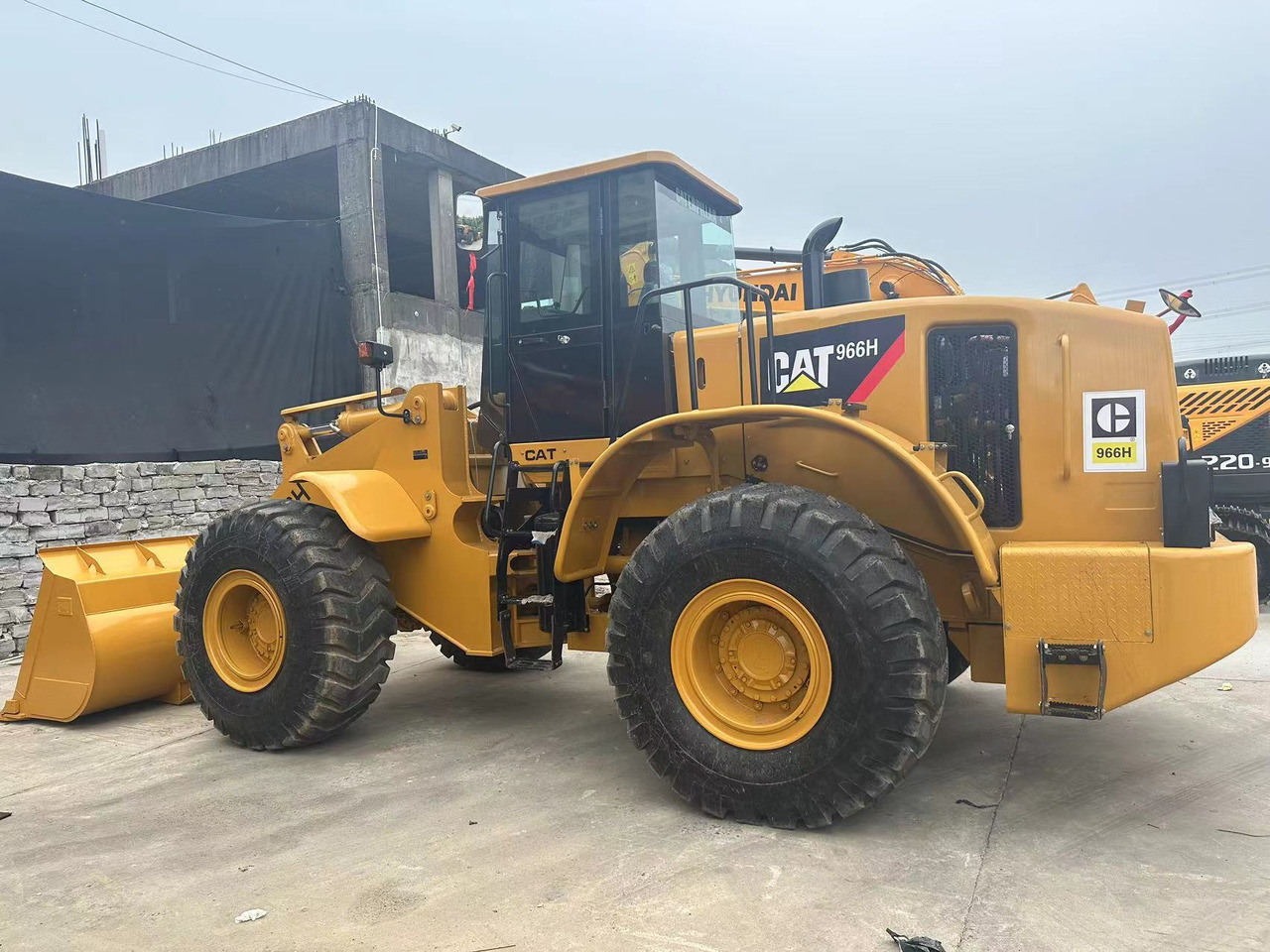 WHEEL LOADER Used Caterpillar 966h Loader for Sale Lots of Heavy Equipment in Stock Wight 5tons Wheel Loader - Engins de chantier: photos 1 WHEEL LOADER Used Caterpillar 966h Loader for Sale Lots of Heavy Equipment in Stock Wight 5tons Wheel Loader - Engins de chantier: photos 1