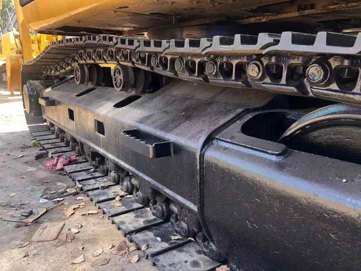 Good Condition Used CAT EXCAVATOR Japan 330D Original Used Excavator Cat 330D in Stock - Pelle sur chenille: photos 5 Good Condition Used CAT EXCAVATOR Japan 330D Original Used Excavator Cat 330D in Stock - Pelle sur chenille: photos 5