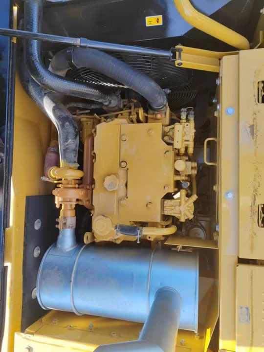 Good Condition Used Excavator Machine Caterpillar 315D Crawler CAT 15ton Used Excavator for Sale CAT 315 Excavators - Pelle sur chenille: photos 4 Good Condition Used Excavator Machine Caterpillar 315D Crawler CAT 15ton Used Excavator for Sale CAT 315 Excavators - Pelle sur chenille: photos 4
