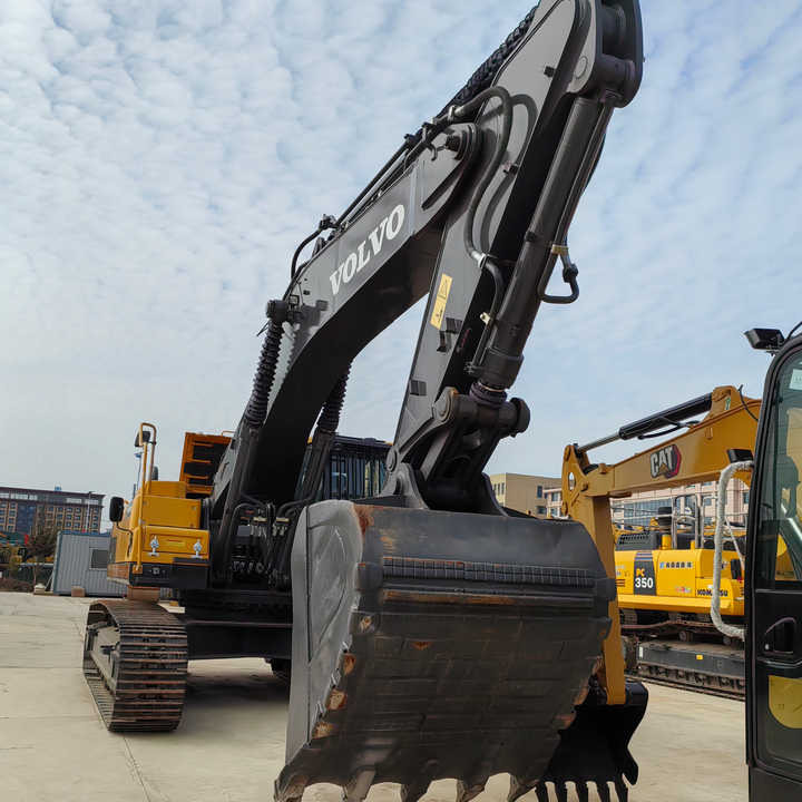 Good Condition VOLVO EC480DL Excavator Low Price Large Hydraulic Crawler Excavator volvo 480dl for Sale - Pelle: photos 1 Good Condition VOLVO EC480DL Excavator Low Price Large Hydraulic Crawler Excavator volvo 480dl for Sale - Pelle: photos 1