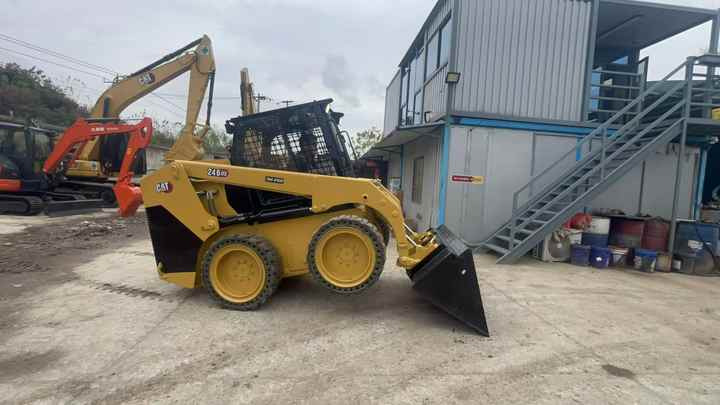 Mini chargeuse High Quality Used Cat 246D3 Excavator with Low Working Hoursand Best Price  Used Cat 246D3 Machine with  Cheap Price for Sale: photos 6