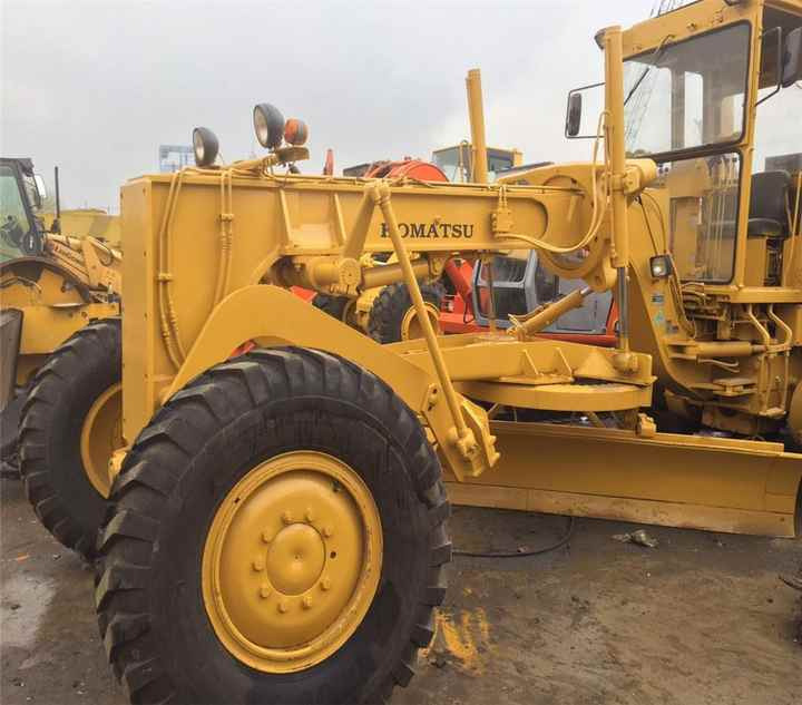 Japan Original Used Komatsu GD661A-1 Motor Grader GD661 in Condition - Niveleuse: photos 3 Japan Original Used Komatsu GD661A-1 Motor Grader GD661 in Condition - Niveleuse: photos 3