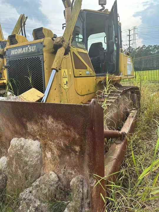 Komatsu D65 Used Bulldozer , Original Condition Painting komatsu Bulldozer , Komatsu D50p D65p D85p - Bulldozer: photos 3 Komatsu D65 Used Bulldozer , Original Condition Painting komatsu Bulldozer , Komatsu D50p D65p D85p - Bulldozer: photos 3