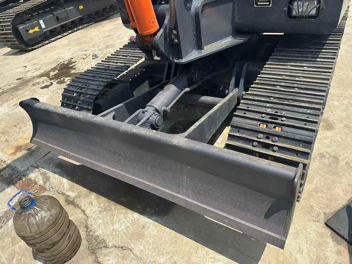 Low Shipping Used Excavator Doosan DH55 Good Condition with Low Hours - Pelle sur chenille: photos 4 Low Shipping Used Excavator Doosan DH55 Good Condition with Low Hours - Pelle sur chenille: photos 4