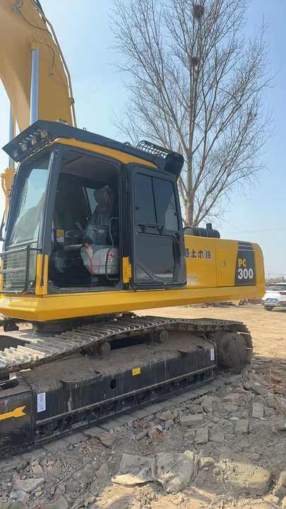 Nice Performance komatsu Pc300-7 Excavator Second Hand 30 Ton Construction Equipment Komatsu Excavator in Stock for Sale - Pelle sur chenille: photos 2 Nice Performance komatsu Pc300-7 Excavator Second Hand 30 Ton Construction Equipment Komatsu Excavator in Stock for Sale - Pelle sur chenille: photos 2